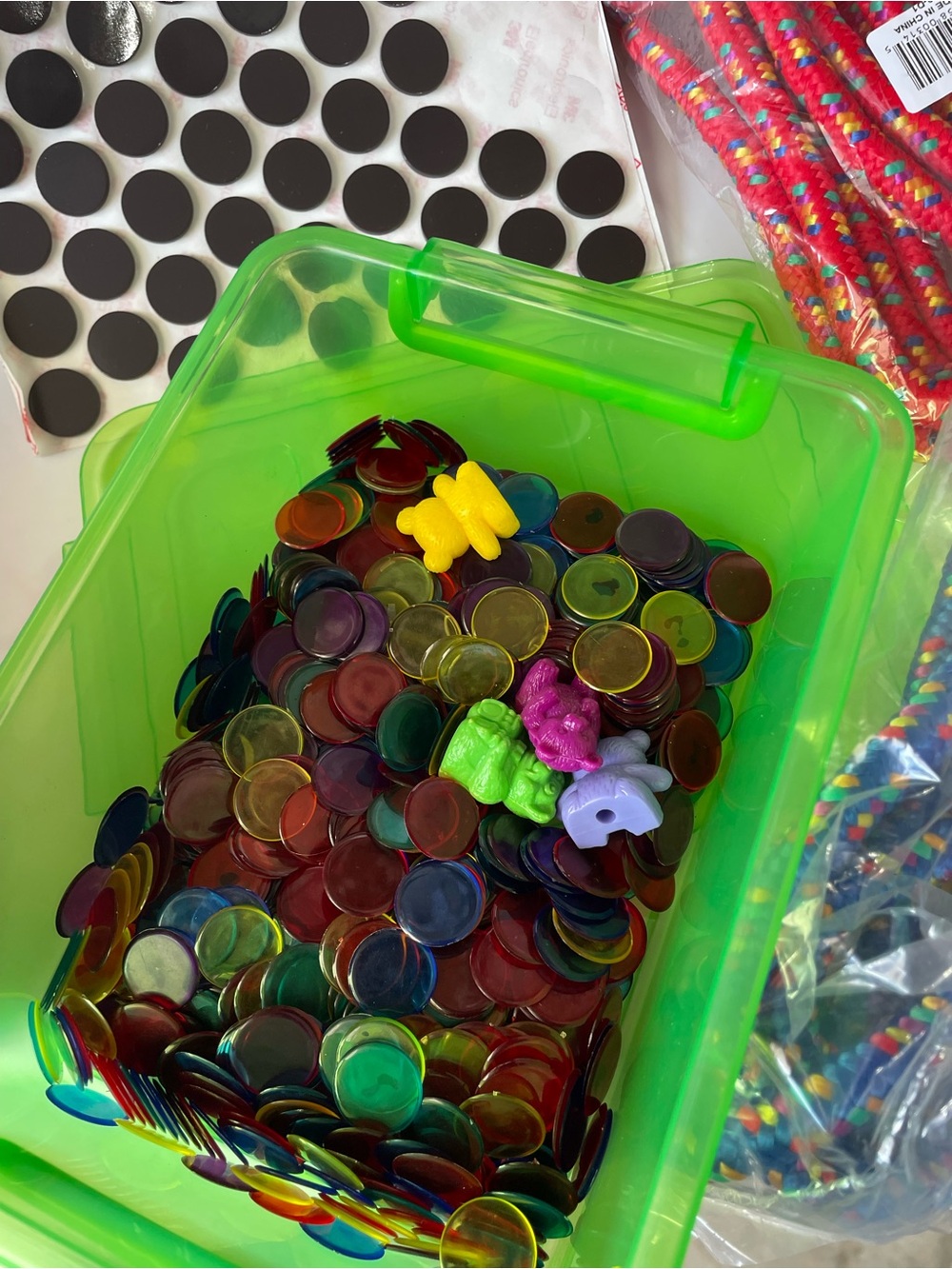 Educational Bundle Deal Counting Chips and Storage Kit - 150 Amazon #2 pencils + - Picture 3 of 10
